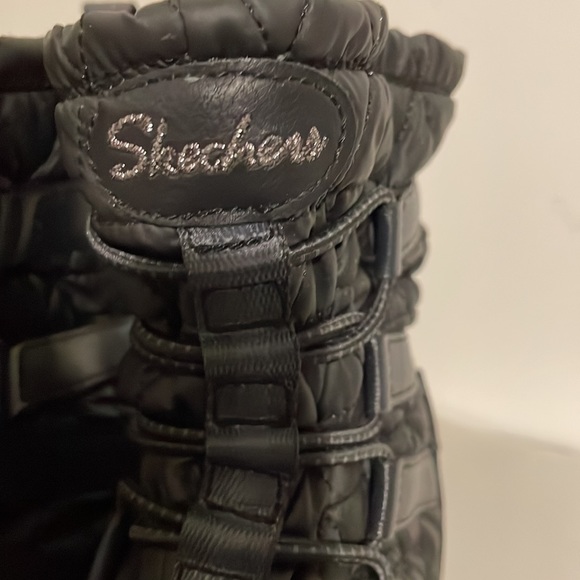 Skechers Winter Women’s Boots - Picture 4 of 5